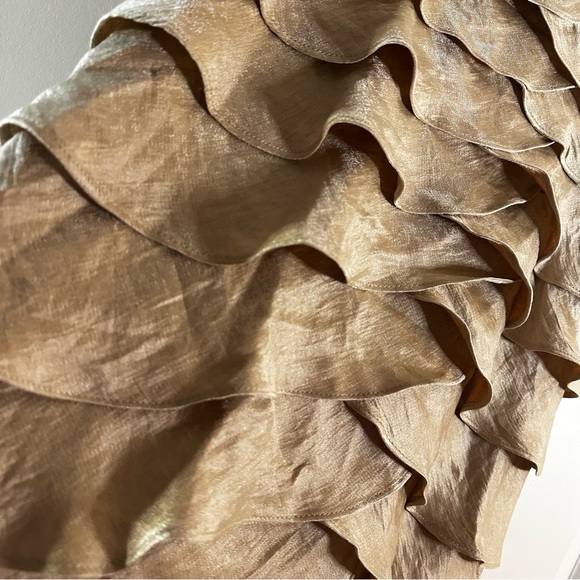 London Times Gold Metallic Tiered Ruffle Cocktail Dress Women’s Size 10 - Picture 5 of 11